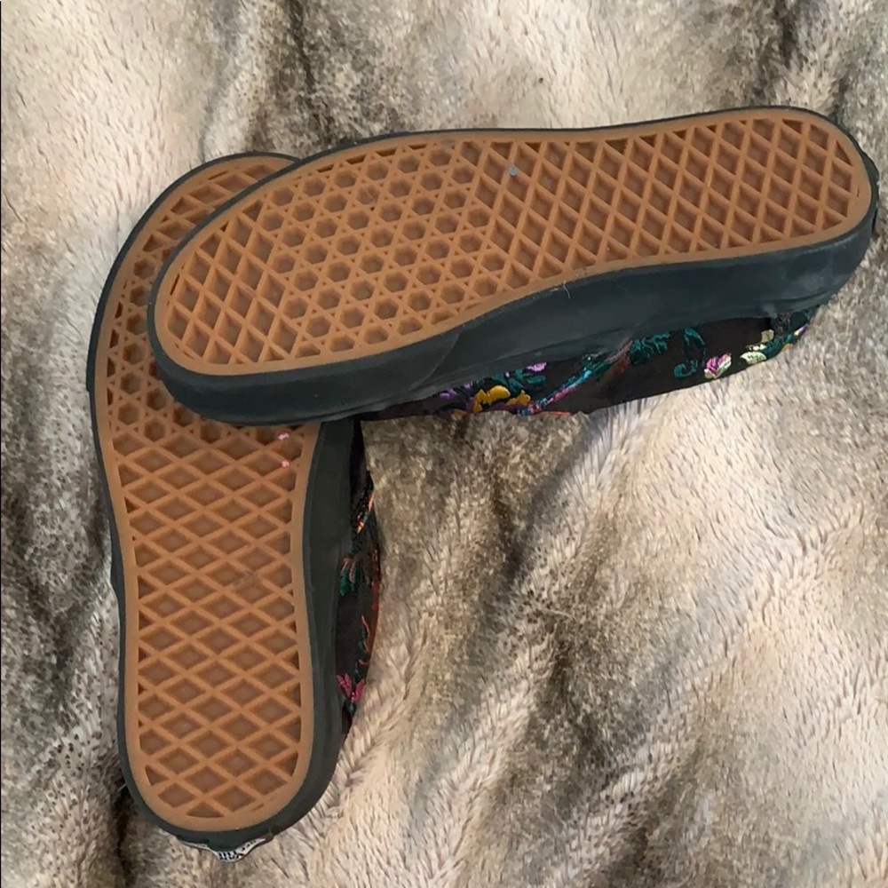 Vans embroidered slip on - Picture 4 of 4
